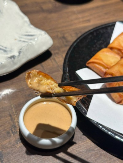 Watari cream spring roll