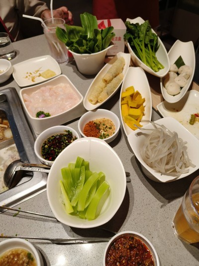 อาหาร หรือ เครื่องดื่ม