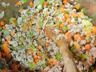 วิธีทำ Farfalle Bolognese / Bolognese Sauce/ Bolognese Pasta ซอสโบลองเนส