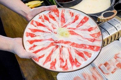 Sinsa Korean BBQ อร่อยสุดคุ้มบุฟเฟต์ชาบูเกาหลี พุทธมณฑลสาย 2