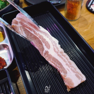 บุฟเฟ่ต์ปิ้งย่างเกาหลี SINSA Korean BBQ & Bar