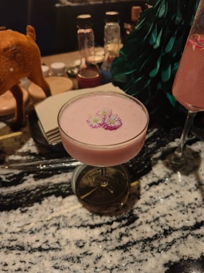 อาหาร หรือ เครื่องดื่ม