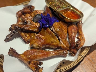 ไก่บ้านย่างถ่าน ตัว Grill chicken ( full)