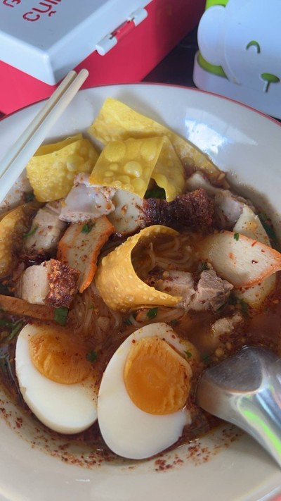 ก๋วยเตี๋ยวหมูต้มยำ