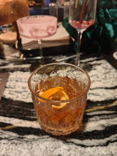 อาหาร หรือ เครื่องดื่ม