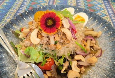 ยำเส้นแก้ว