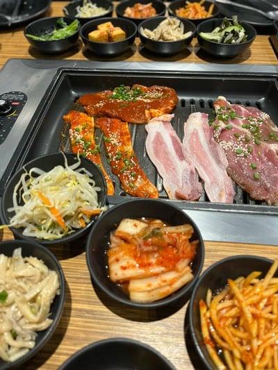 หมูสามชั้นหมักซอสโคชูจัง