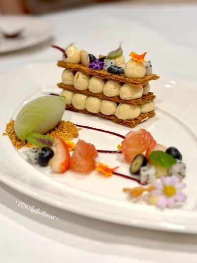 อาหาร หรือ เครื่องดื่ม