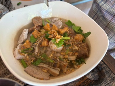 เส้นเล็กรวมหมู