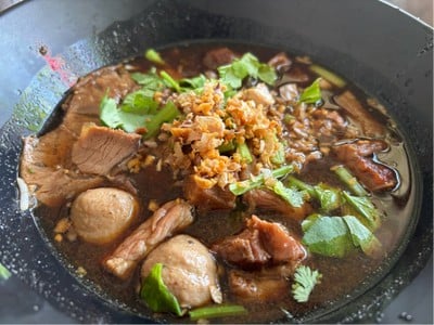 เมนูของร้าน ก๋วยเตี๋ยวบ้านดิน