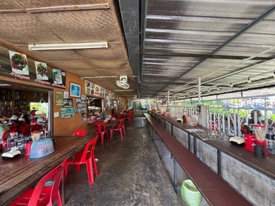 ก๋วยเตี๋ยวบ้านดิน