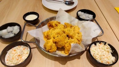 BHC Chicken (บีเอชซี ชิคเก้น) วันแบงค็อก