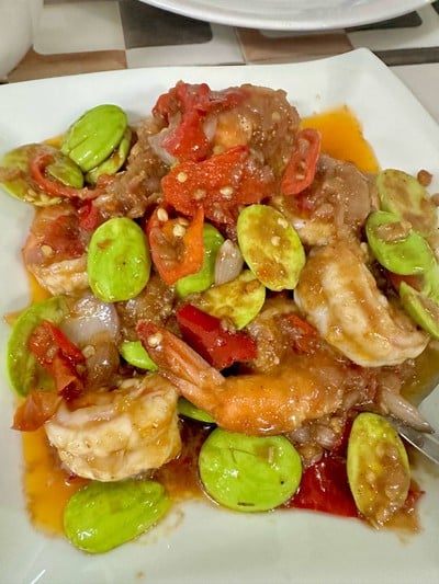 กุ้งผัดกะปิสะตอ