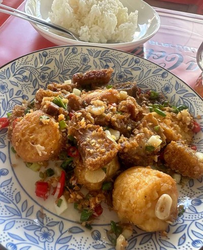 อาหาร หรือ เครื่องดื่ม