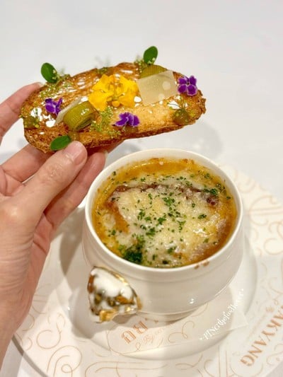 อาหาร หรือ เครื่องดื่ม