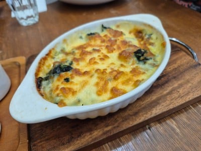 ผักโขมอบชีส