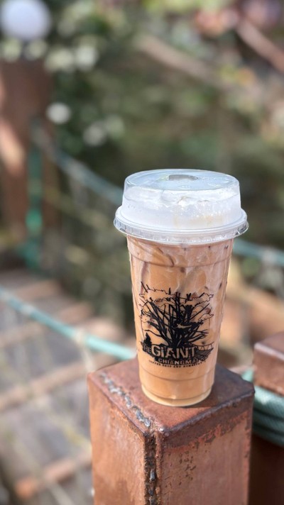 ☕️ Iced Latte. (Price 120 Baht.)