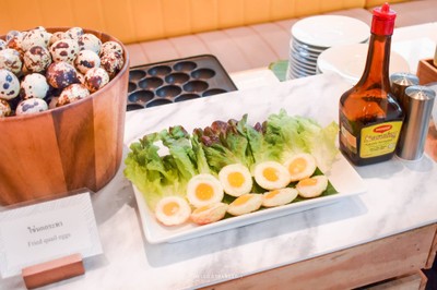 BlueSpice Cafe บุฟเฟต์ข้าวต้มไนท์มาร์เก็ต ย่านทองหล่อ