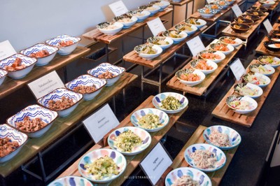 BlueSpice Cafe บุฟเฟต์ข้าวต้มไนท์มาร์เก็ต ย่านทองหล่อ