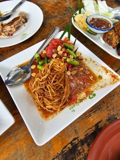 ส้มตำทอด