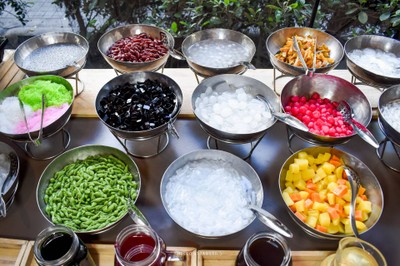 BlueSpice Cafe บุฟเฟต์ข้าวต้มไนท์มาร์เก็ต ย่านทองหล่อ