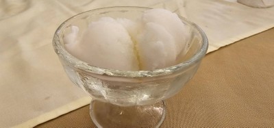 ไอศกรีมมะพร้าวน้ำหอม