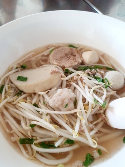 ก๋วยเตี๋ยวเส้นปลาน้ำใส