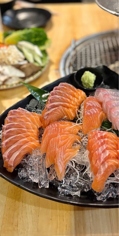 🐟 แซลมอนซาชิมิ.