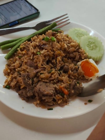 อาหาร หรือ เครื่องดื่ม