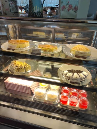 อาหาร หรือ เครื่องดื่ม