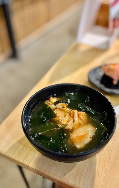 🍲 ซุปมิโสะแซลมอน.
