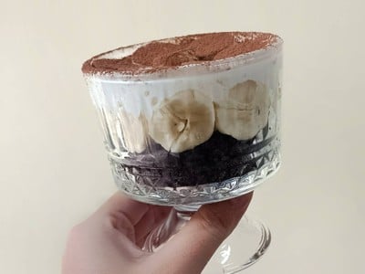 🍫 Chocolate banana cake parfait 🍌