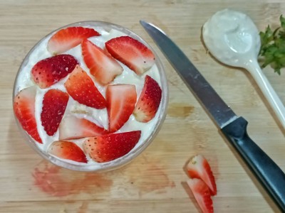 วิธีทำ 🍓 Strawberry butter cake parfait 🧈