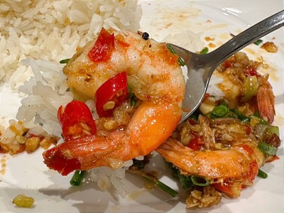 ข้าวกุ้งผัดพริกเกลือ