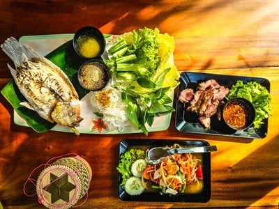 ณ ลันตาคาเฟ่ & ปลาเผา -