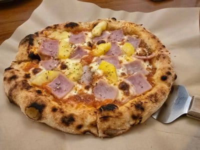 Hawaiian Pizza