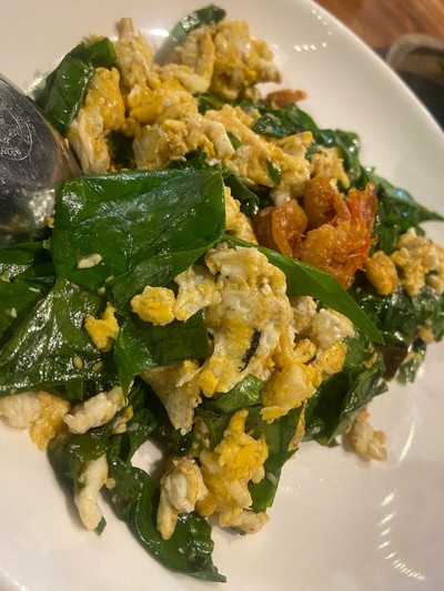 ใบเหลียงผัดไข่
