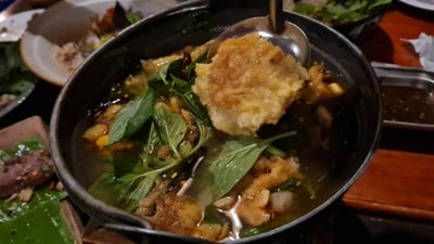 ต้มยำไข่เจียว