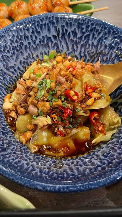 เกี๊ยวแซ่บเสฉวน