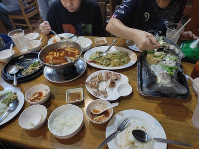 อาหาร หรือ เครื่องดื่ม