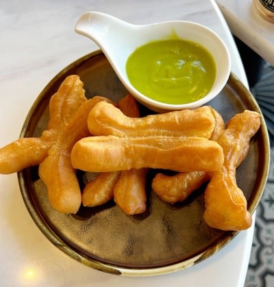 ปาท่องโก๋ย่าง