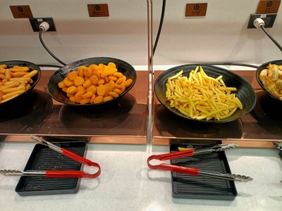 อาหาร หรือ เครื่องดื่ม