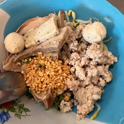 บะหมี่แห้ง