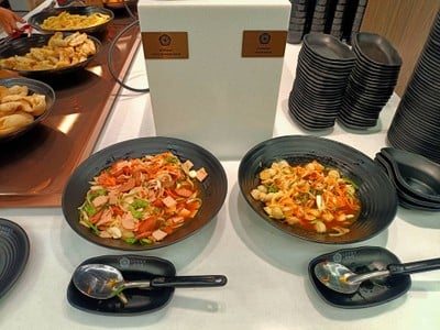 อาหาร หรือ เครื่องดื่ม