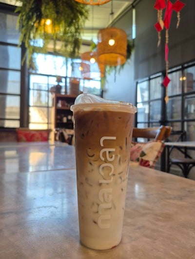 อาหาร หรือ เครื่องดื่ม