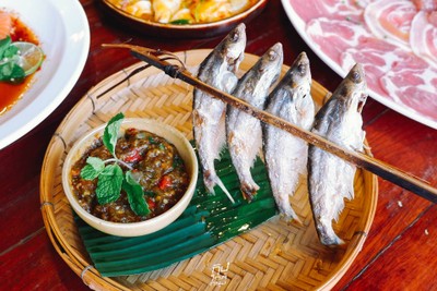 "เสือจิ้มจุ่ม" ร้านอาหารอีสานสุดแซ่บ บรรยากาศดี ย่านรามคำแหง