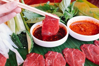 "เสือจิ้มจุ่ม" ร้านอาหารอีสานสุดแซ่บ บรรยากาศดี ย่านรามคำแหง
