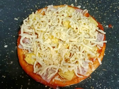 วิธีทำ พิซซ่าฮาวายเอี้ยน (Hawaiian Pizza) วิธีทำ พิซซ่าฮาวายเอี้ยน (Hawaiian Pizza)