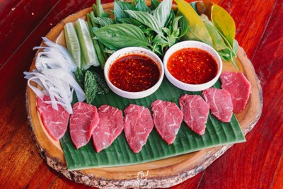 "เสือจิ้มจุ่ม" ร้านอาหารอีสานสุดแซ่บ บรรยากาศดี ย่านรามคำแหง