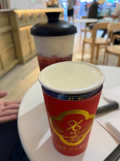 ชาดอกหอมหมื่นลี้ + ครีมชีส